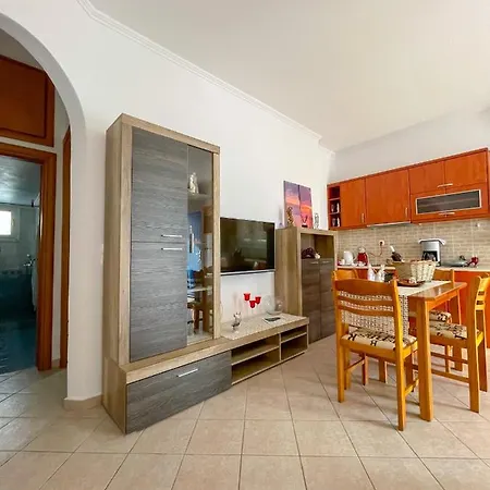 Artemis Bakerys House 2